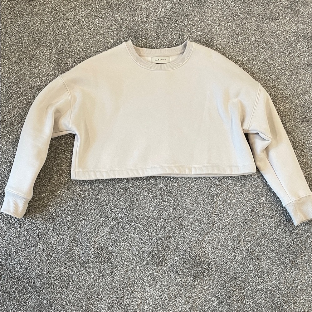 Paragon Fitwear Cropped Crew Sweatshirt in Cream